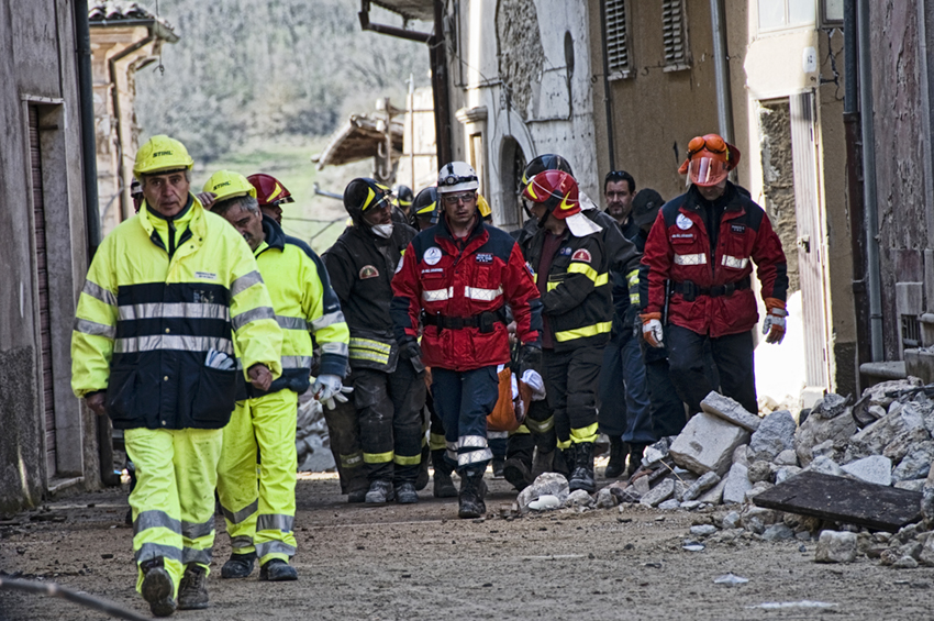 L'Aquila, 2009 - Attività di ricerca e soccorso delle strutture operative in seguito al terremoto del 6 aprile 2009 